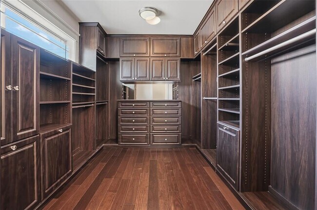 Building Photo - 1505 S Georgia Ave