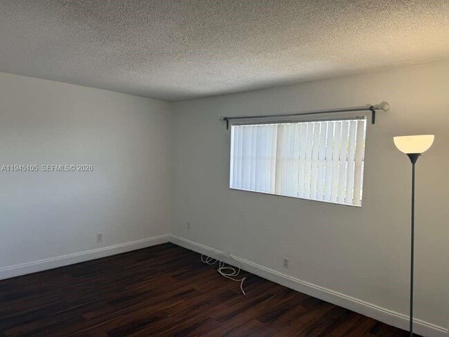 Building Photo - 2008 Jackson St