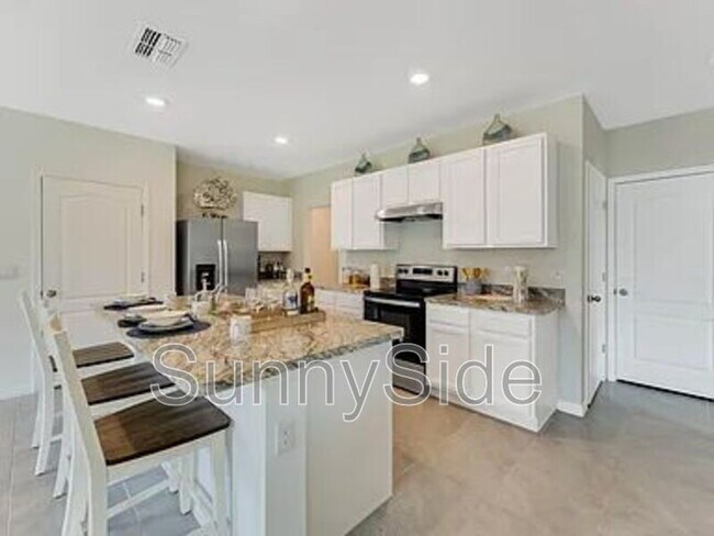 Building Photo - 763 Chinoy Rd