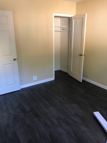 Room 2 - 4618 MacArthur Blvd