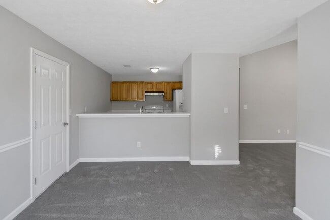 Building Photo - Charming 3 Bedroom / 2 Bath Ranch Home in Jonesboro!