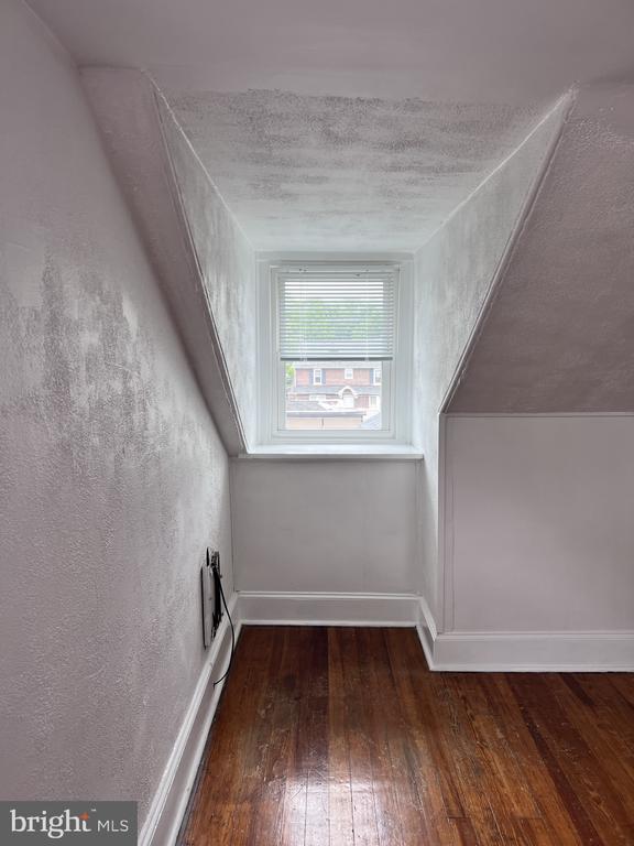 Building Photo - 703 Bethlehem Pike