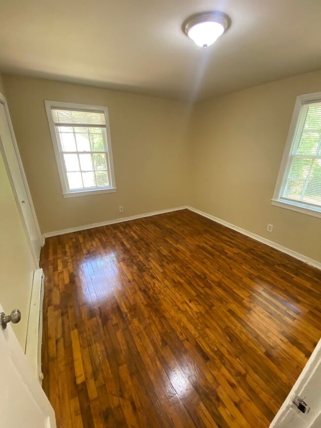 Building Photo - **AVAILABLE NOW** 2 Bedroom / 1 Bathroom Home for Rent in Columbus, GA***