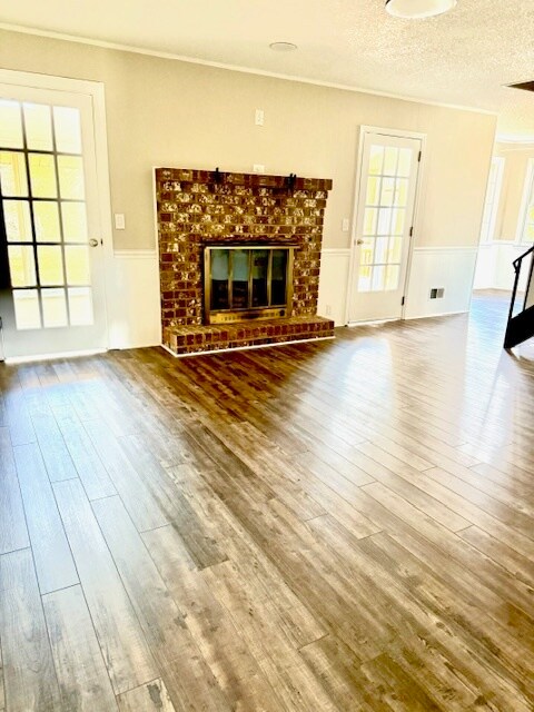 Building Photo - 122 Old Chapin Rd