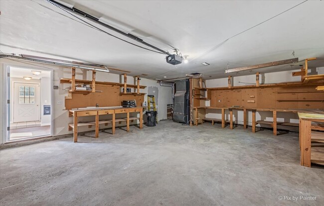 Building Photo - 544 N Hainesville Rd
