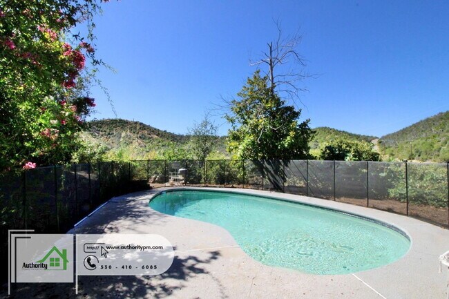 Building Photo - 9657 Swasey Dr