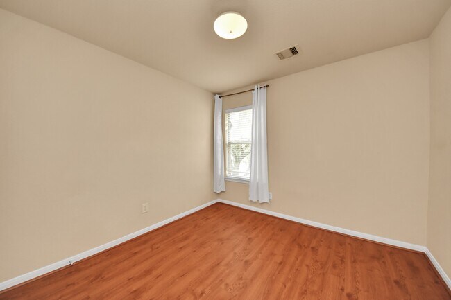 Building Photo - 8106 Montague Manor Ln