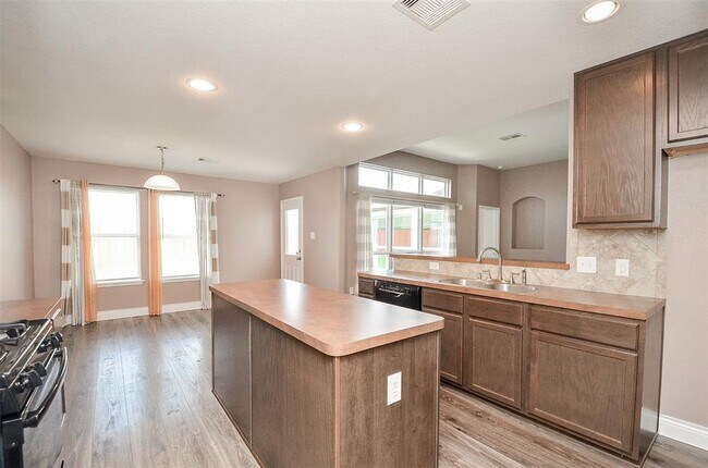 Building Photo - 23154 Quiet Heron Ct