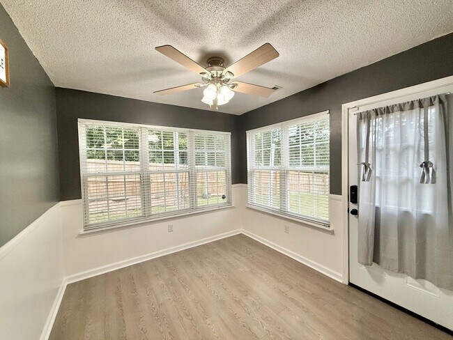 Building Photo - Newly Remodeled 4BD, 2.5BA Raleigh Home wi...