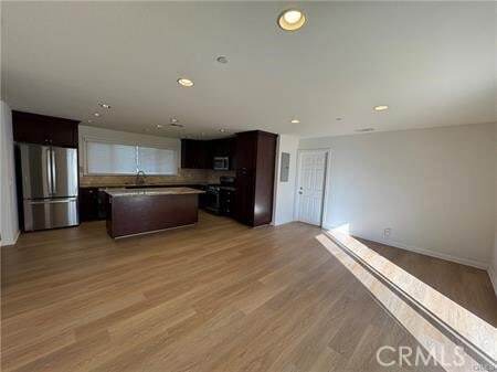 Building Photo - 1336 Calle Tulipan