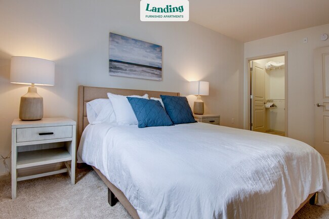 Building Photo - 925 N Garfield St