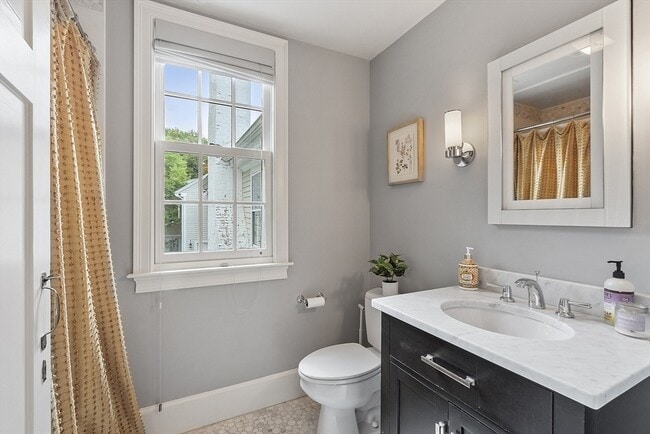 Building Photo - 251A Old Billerica Rd