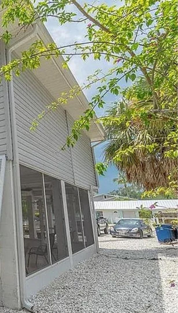 Building Photo - 128 Eucalyptus Ct