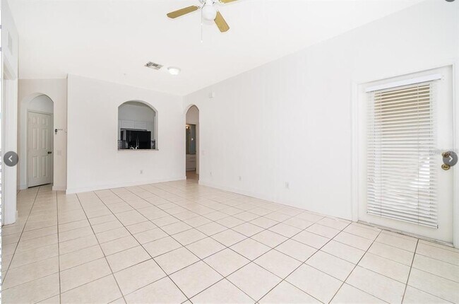 Building Photo - 6166 Stevenson Dr