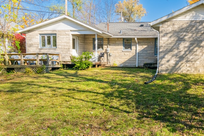 Building Photo - 314 S Arbutus Dr