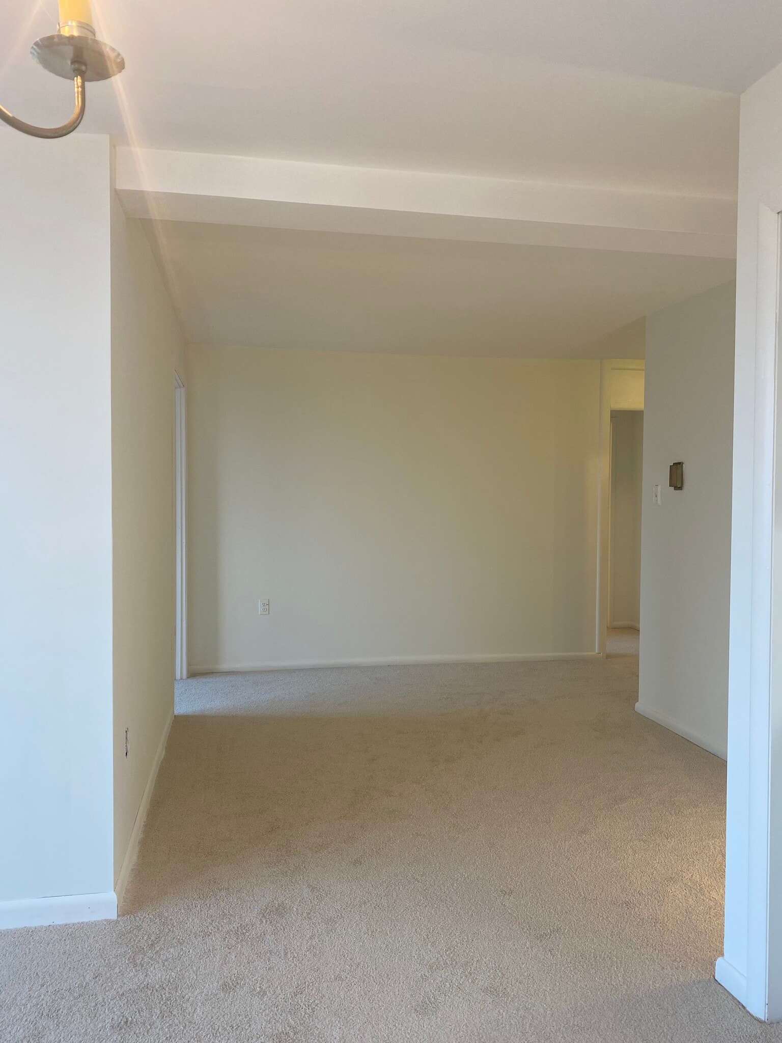 Building Photo - 10201 Grosvenor Pl