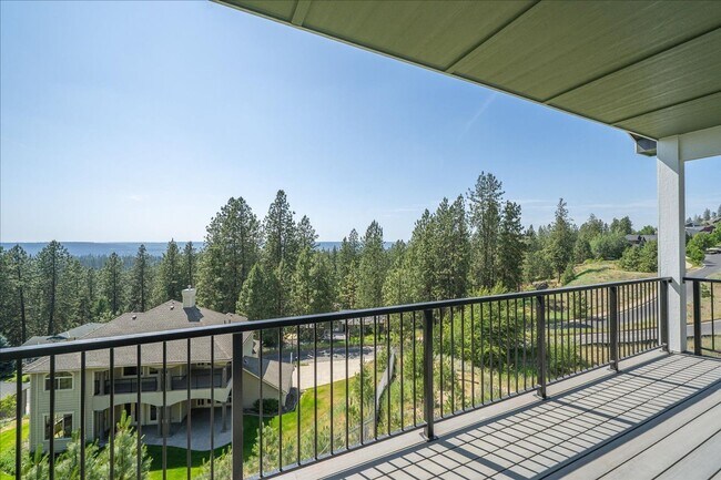 Building Photo - $3,375 - 4 Bed / 3 Bath Stunning Brand New...