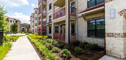 Building Photo - 13098 Westheimer Rd