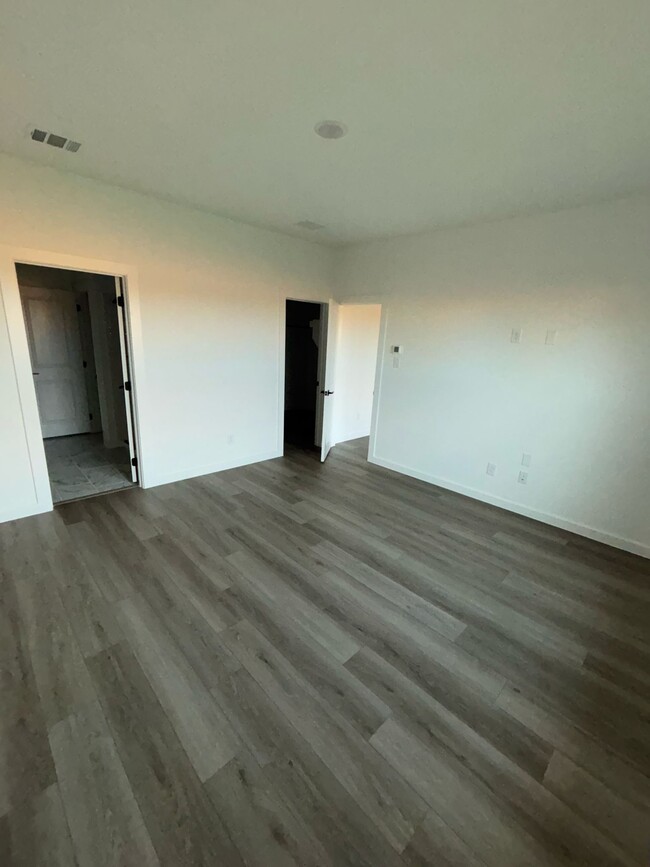 Building Photo - 1249 Eagle Mountain Dr