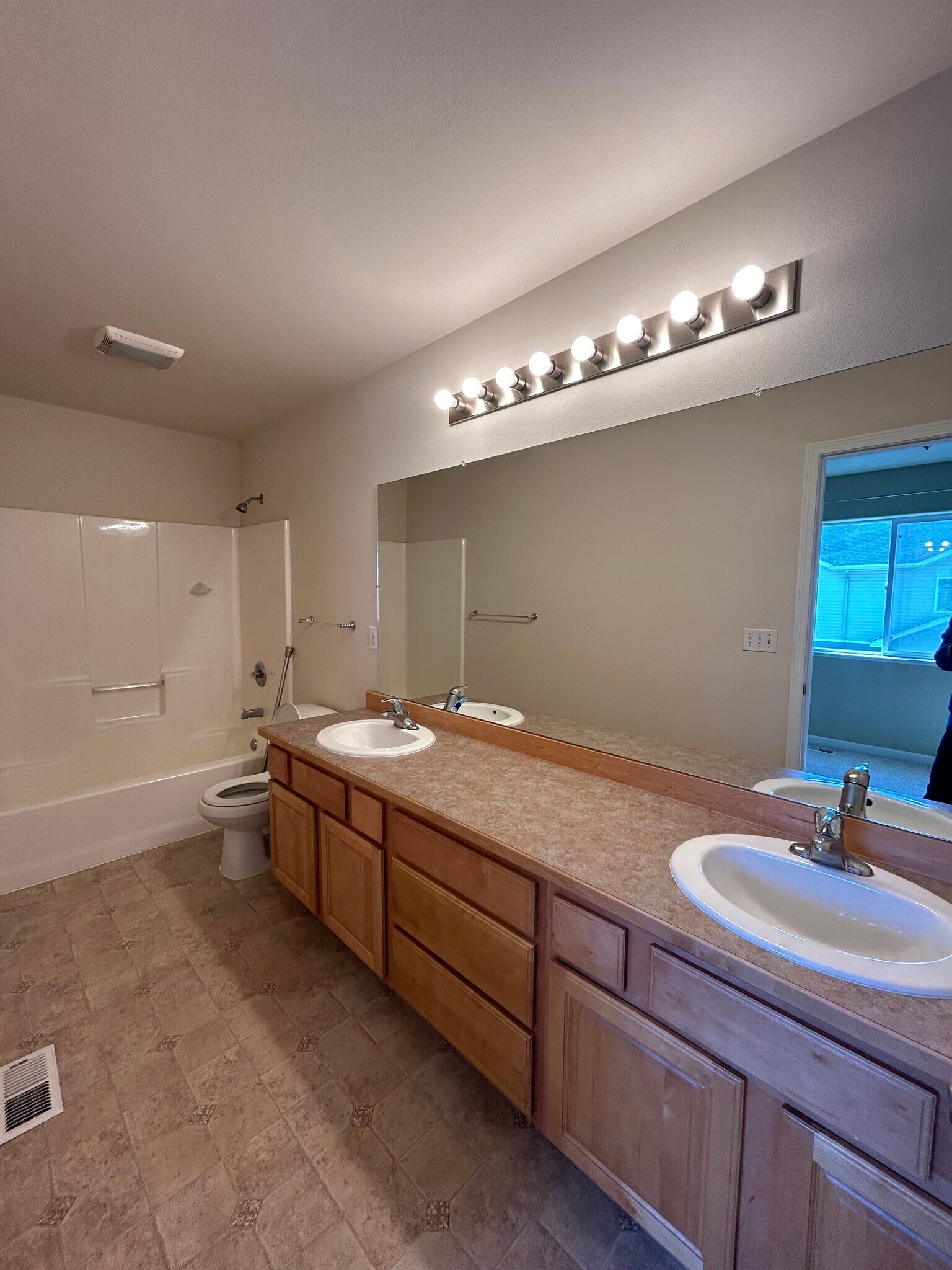 Master Bathroom (Third Floor) - 3916 W 84th Ave