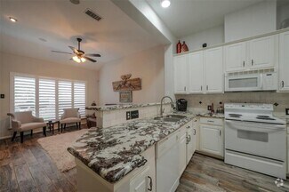 Building Photo - 102 Wintergreen Trail
