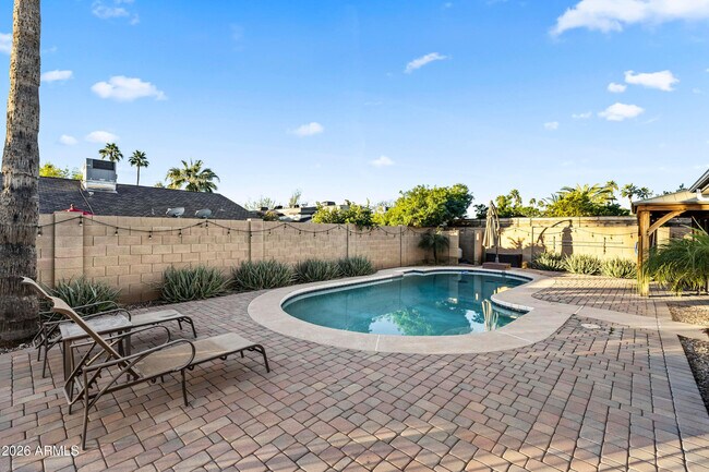 Building Photo - 5245 E Acoma Dr