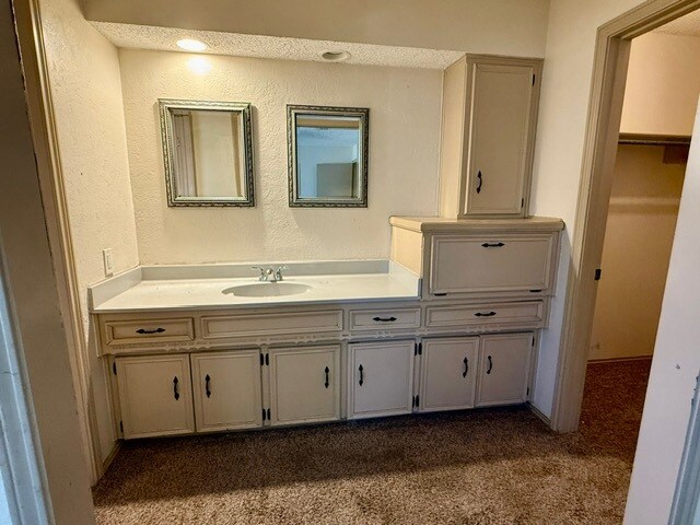 Building Photo - 6304 Quaker Ave