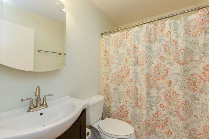 Building Photo - 210 Brook Village Rd