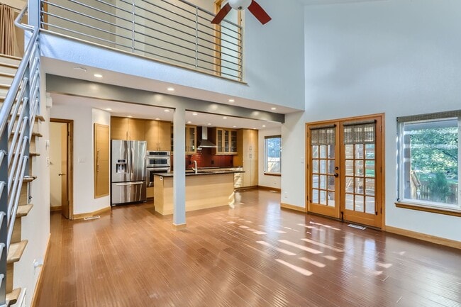 Building Photo - MODERN 2 BED/1.5 BATH IN HEART OF BOULDER!