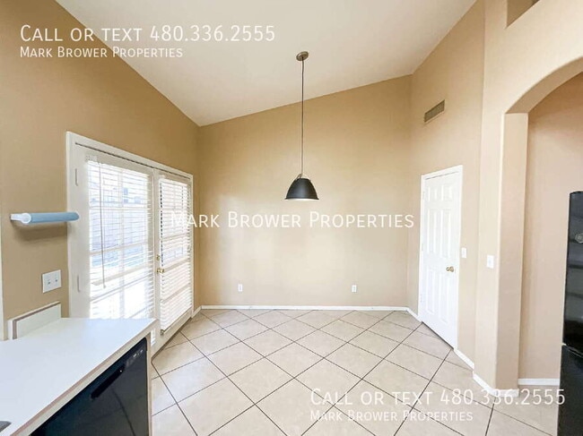 Building Photo - 191 W Colt Rd