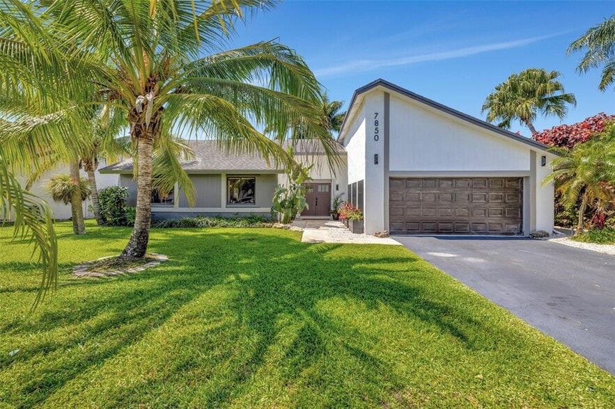 Primary Photo - 7850 NW 53rd Ct