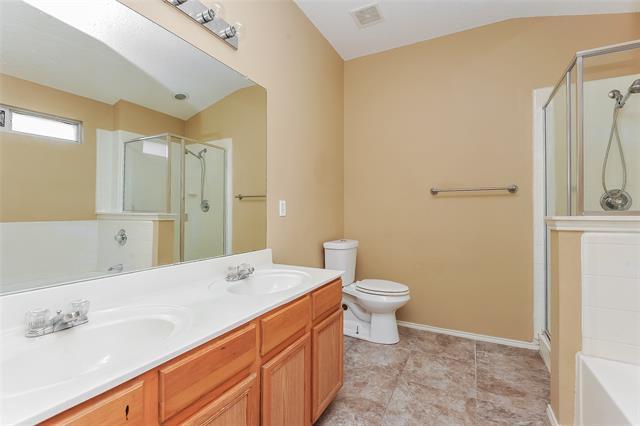 Building Photo - 7928 Hidden Brook Dr