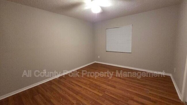 Building Photo - 789 Zella Ln