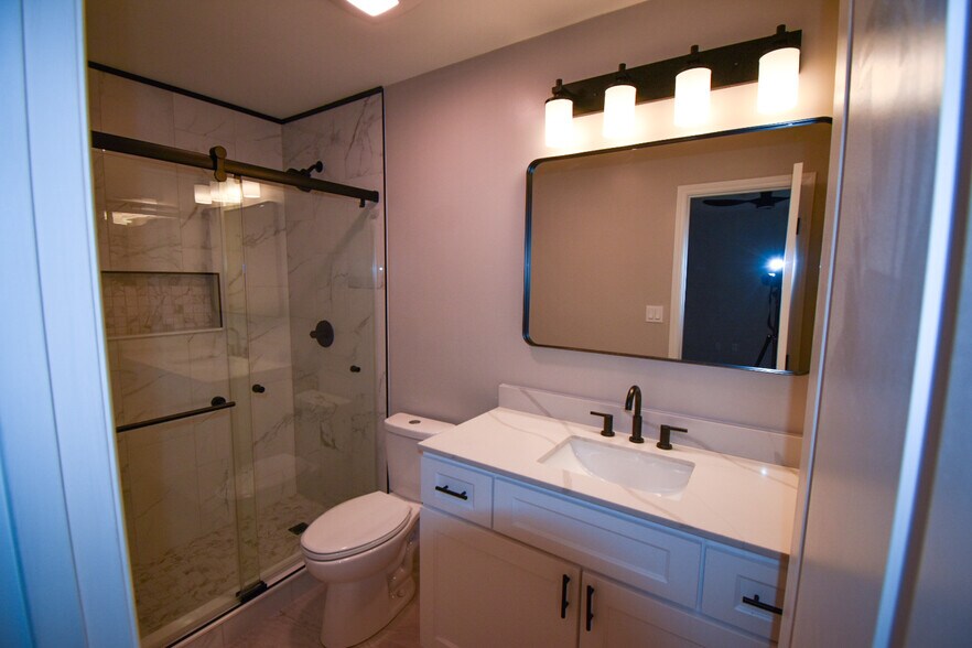 Building Photo - 376 Tall Oaks Trl