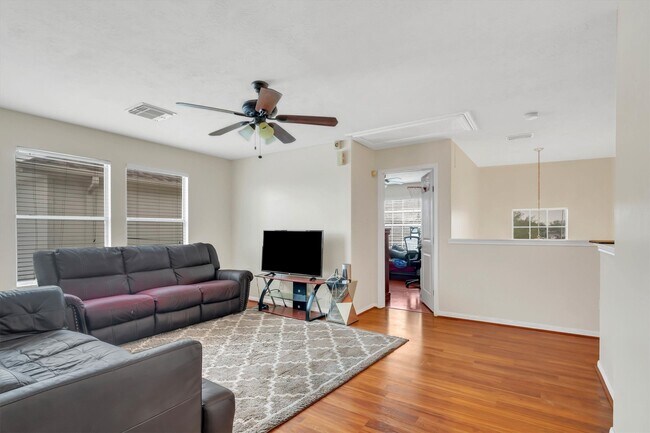 Building Photo - 14130 Magnus Ln