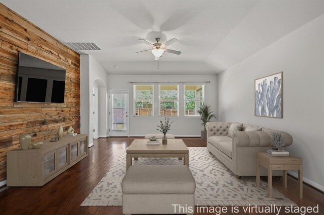 Building Photo - 351 Wincliff Dr