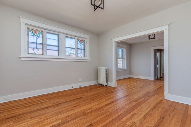 Building Photo - 1340 McCausland Ave