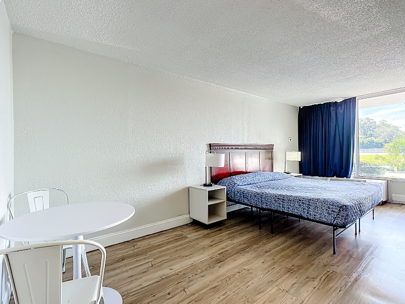 Building Photo - 4645 N Socrum Loop Rd