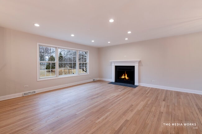 Building Photo - 24331 Davids Ct