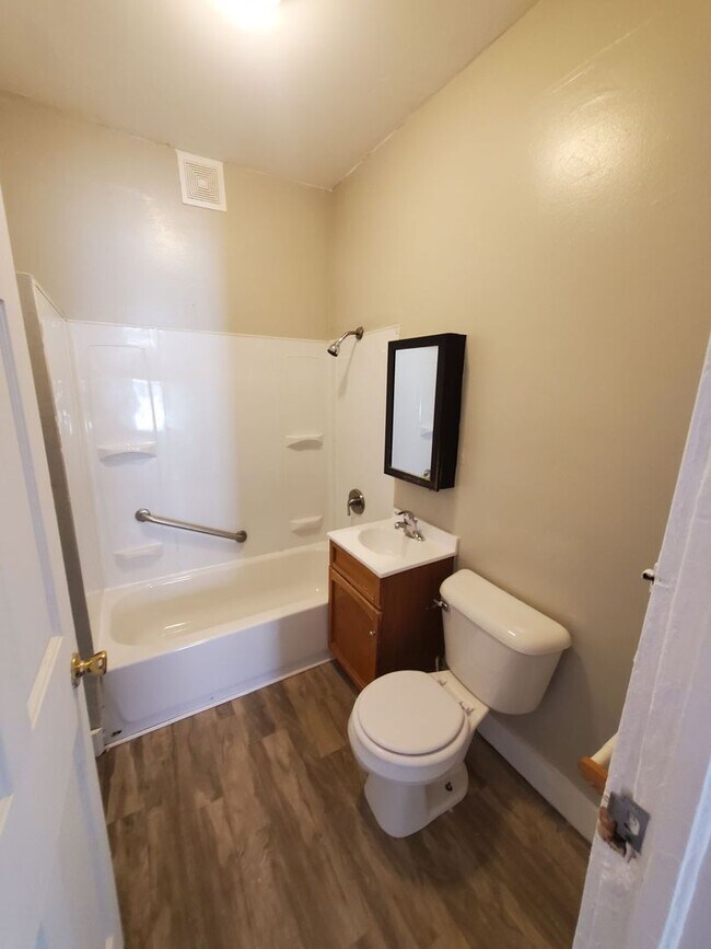 Building Photo - 2023-2025 N 24th St. (Duplex)