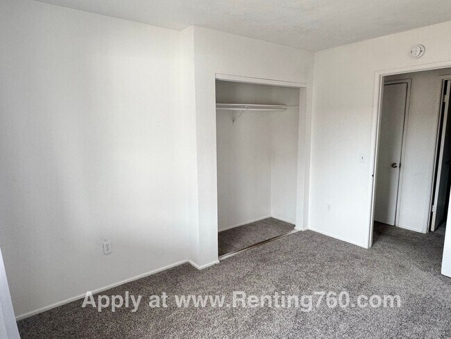 Building Photo - Comfortable 3 Bed 2 Bath Home