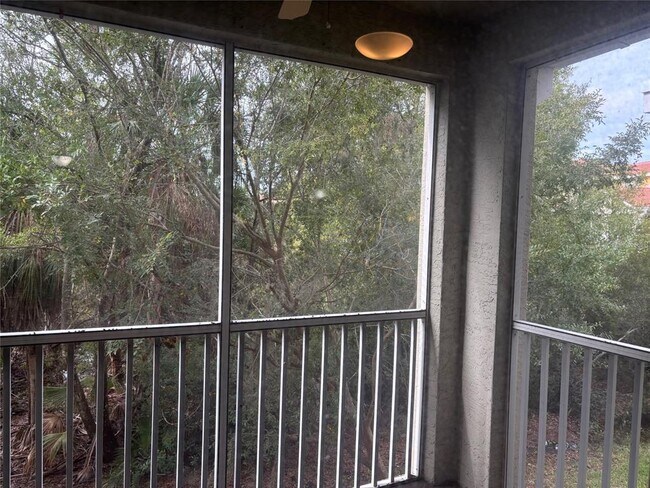 Building Photo - 5691 Bentgrass Dr