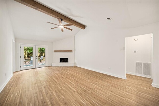 Building Photo - 18 Tulip Hill Ct