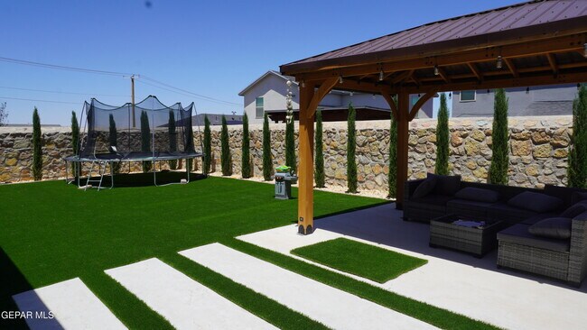 Building Photo - 7341 Eagle Vista Dr
