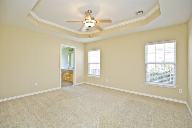Building Photo - 1250 Torbay Trce