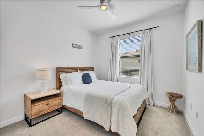 Building Photo - 15716 Barefoot Beach Dr