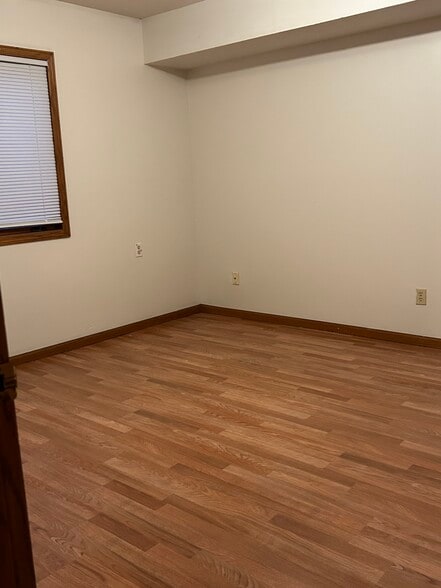 Building Photo - 205 W Cherry St