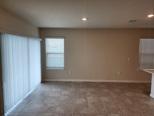 Building Photo - 1634 Delightful Dr