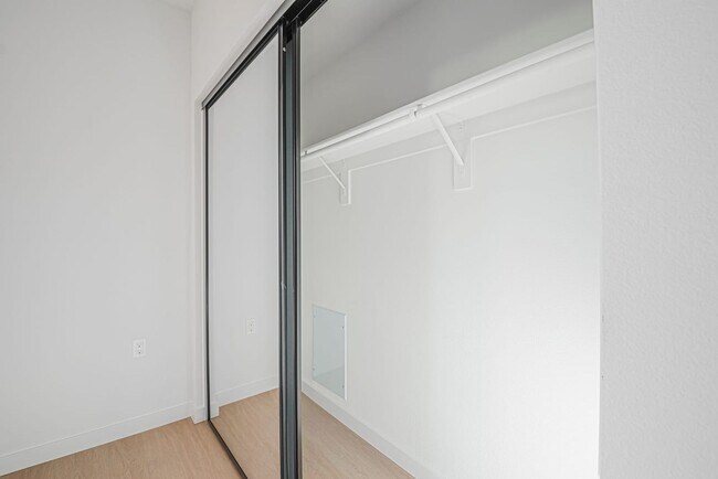 Building Photo - Welcome to the Gramercy