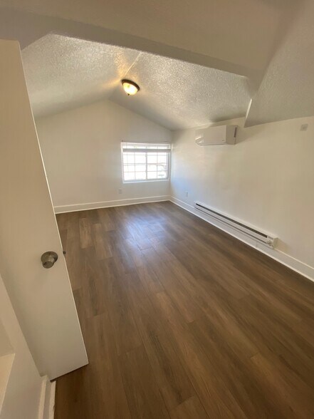 Bedroom from SW corner - 508 5th St SW